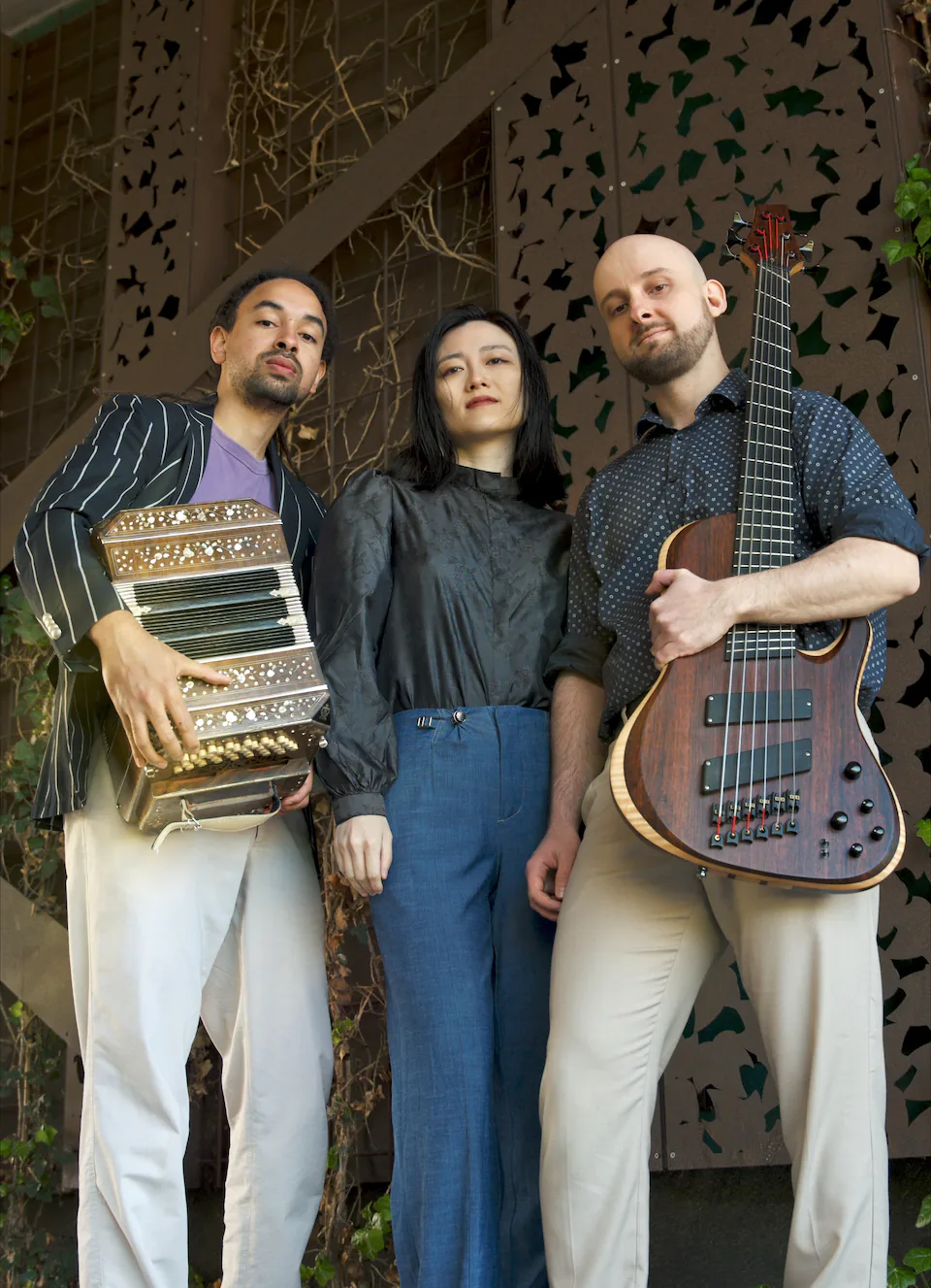 Foto der Band „Lenore Huang Trio“